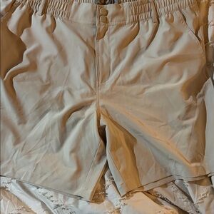 BURLEBO Men's Light Tan Flat Front Shorts